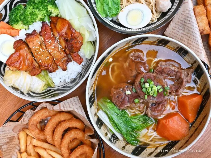 阿部茶店｜穿越至70年代泡沫紅茶店，還有回憶殺芬蘭果汁，喝茶聊天好所在，經典牛肉麵必點