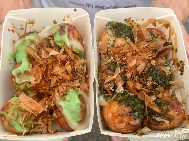 夜市人氣排隊小吃，日式章魚小丸子只要30元