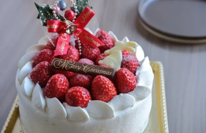 一定要來個草莓蛋糕