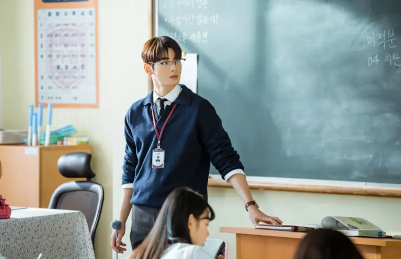 身為漫撕男代表的車銀優，精緻五官可謂高度還原漫畫男主角