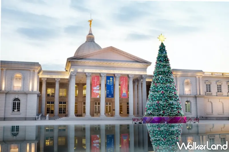 奇美博物館13公尺高的「幸福聖誕樹」搶先拍