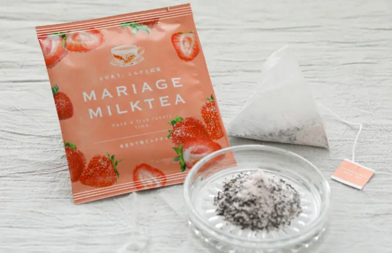 MARIAGE MILKTEA 立刻推出了季節限定的全新商品「甘王草莓奶茶」