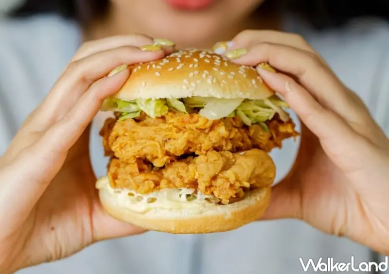 肯德基 雙層咔啦雞腿堡  / WalkerLand窩客島整理提供 未經許可，不得轉載