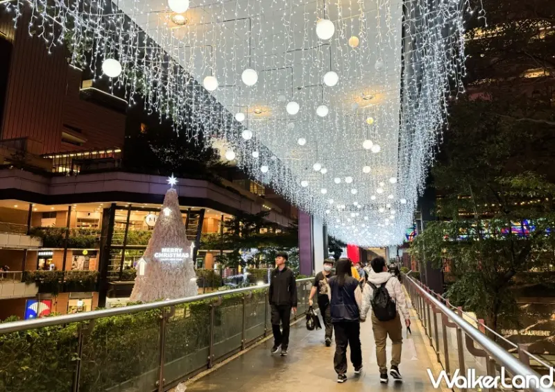 新光三越2023耶誕時光之城 空橋打卡點推薦 / WalkerLand窩客島整理提供 未經許可，不得轉載