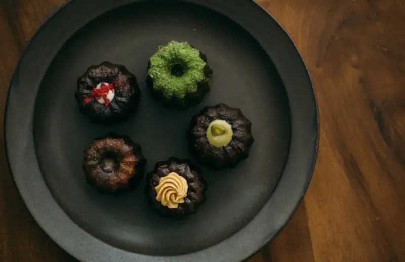 受歡迎的原味、開心果、焦糖和法蘭波菓子