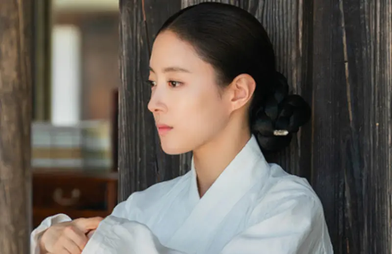 《烈女朴氏契約結婚傳》李世榮新婚夜喪夫，竟穿越到現代尋夫