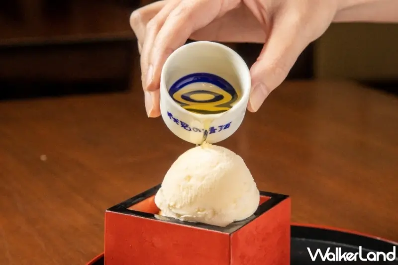 日本酒澆製的清酒冰激凌700日元（含稅）