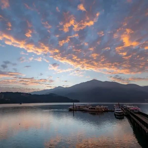 新年日出觀賞勝地推薦：南投朝霧碼頭 / WalkerLand窩客島整理提供 未經許可不可轉載