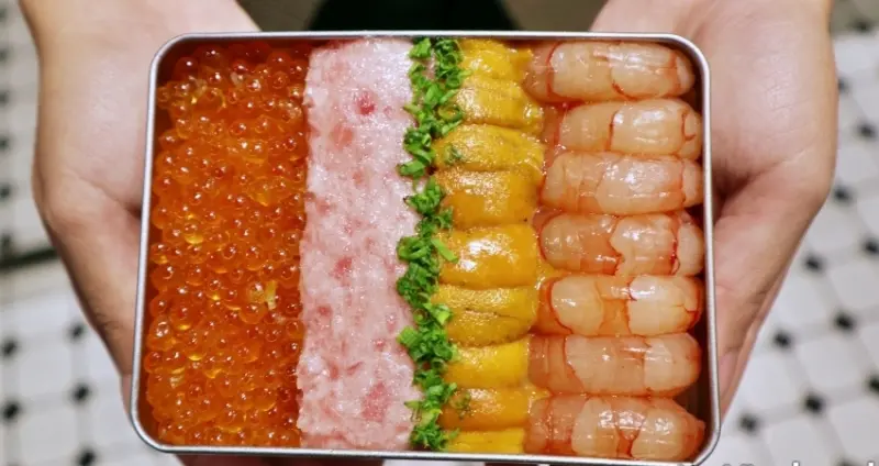 便當控真的急了！四行倉庫「財富自由急救便當」全面升級2.0，四盎司A5日本和牛便當、財富自由海鮮便當，好吃到都滿血復活。