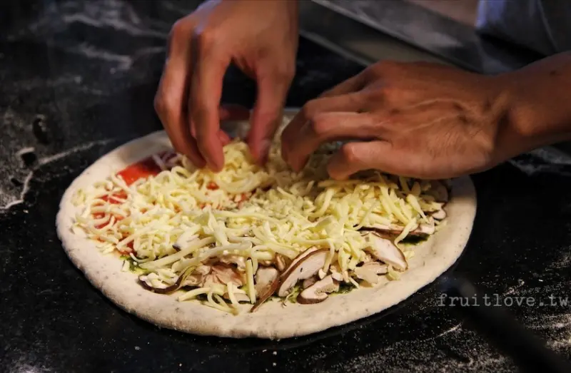 台中市北屯區必點窯烤披薩好吃到讓人驚艷
