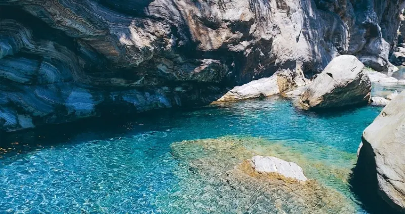 這個組合太強了！太魯閣晶英酒店聯手晶泉丰旅推出「山與泉玩樂假期」，最美飯店、最爽溫泉，這樣的組合誰不愛。