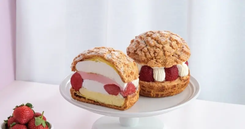 草莓甜點再加1！奕式布蕾「莓好恬靜草莓季」必拍必吃絕美系「草莓雪芙」，草莓控一定不能錯過。