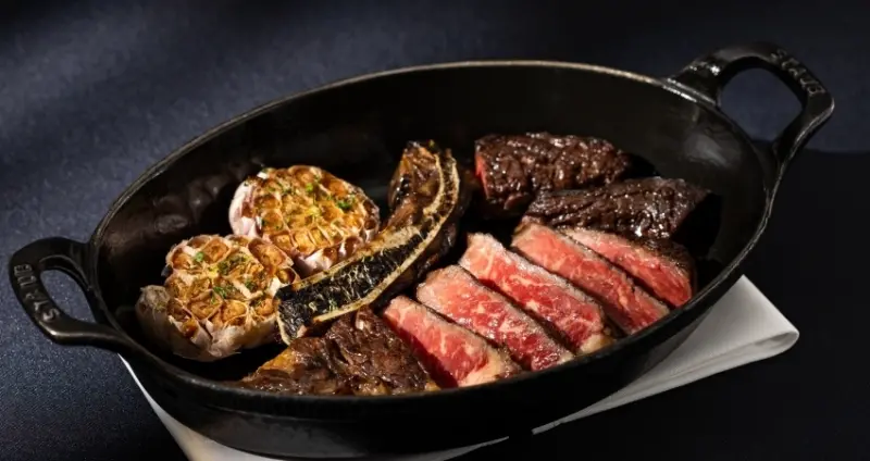 約會必吃牛排!A CUT推出「A Legacy」獨家珍稀牛肉,鵝黃色大理石油花、吃一口就讓肉肉控回不去。