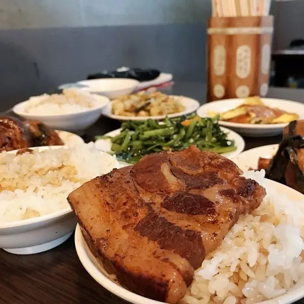 彰化爌肉飯必吃推薦：溪湖阿讚豬腳爌肉飯 / WalkerLand窩客島整理提供 未經許可不可轉載