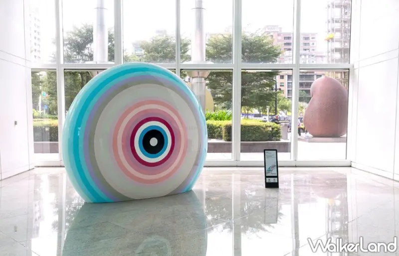 台北101「光彩絮語Luminous Whispers 」展覽