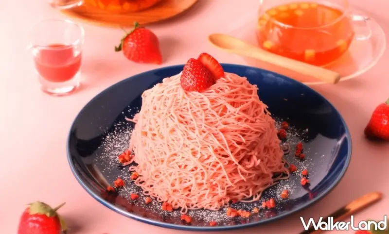 杏桃鬆餅屋「伊勢草莓蒙布朗薄鬆餅」粉嫩的可愛模樣