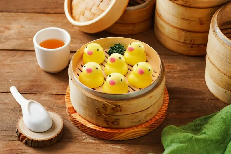 承億小鴨有私人艇、華園與千隻小鴨共游、高雄漢來小鴨美食秀