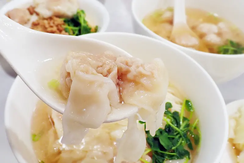 台北永康街美食推薦│台灣必推小吃-奇福扁食-隱藏巷弄超過30年不變好味道，皮薄滑順超好吃的餛飩扁食│東門站美食推薦