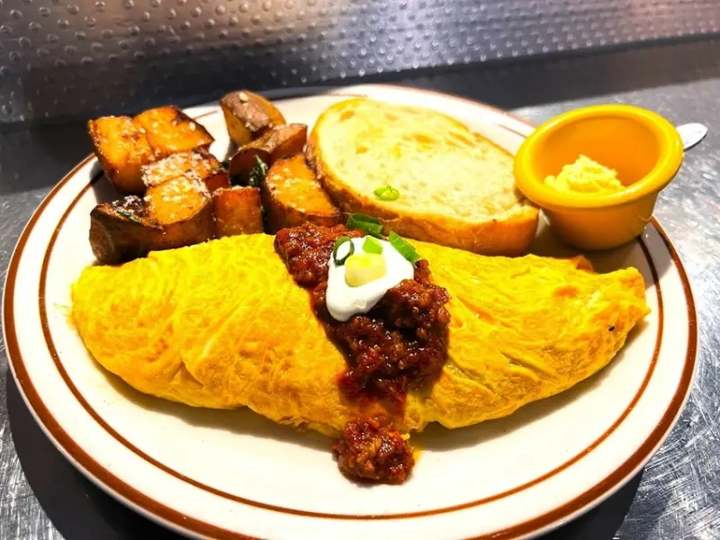 [台北美式]信義區市府站「the Diner 樂子」老字號分量十足的美式老牌餐廳/服務熱情餐點豐富/好喜歡他們的三明治/附菜單