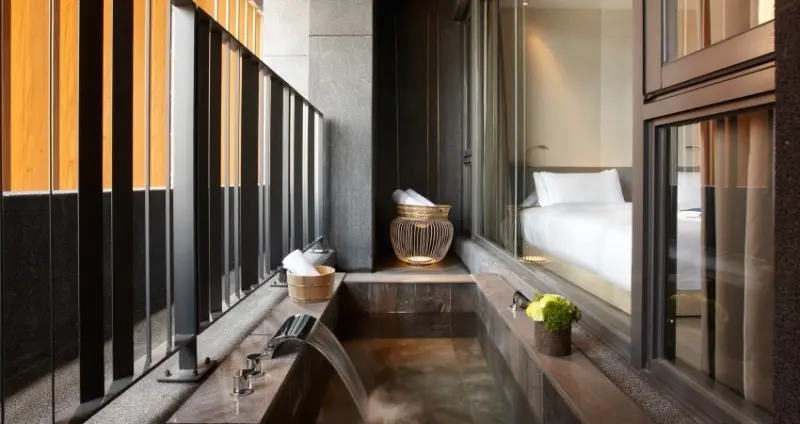 溫泉控一定泡！礁溪晶泉丰旅雅緻雙人客房一泊二食每房每晚6,699元起，搶攻開春溫泉控的第一泡湯行程清單。