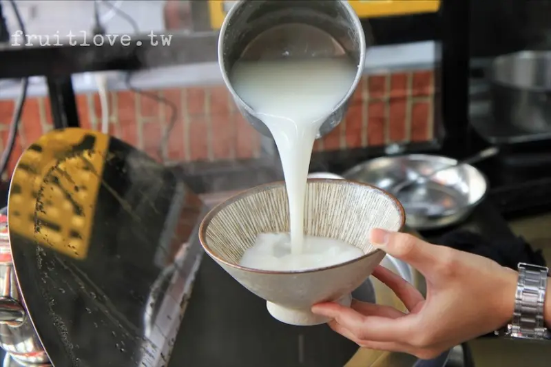 市場旁的古早味杏仁茶