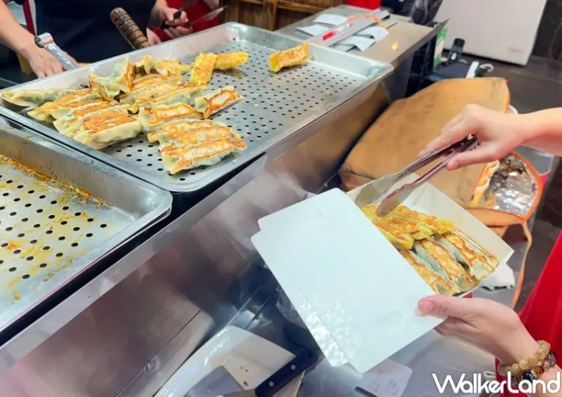 八方雲集 買鍋貼送湯優惠  / WalkerLand窩客島整理提供 未經許可，不得轉載