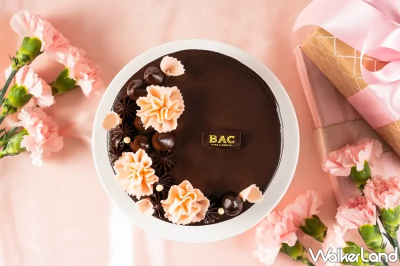 BAC 母親節限定「甜茶女神 蜜桃茶餡蛋糕」