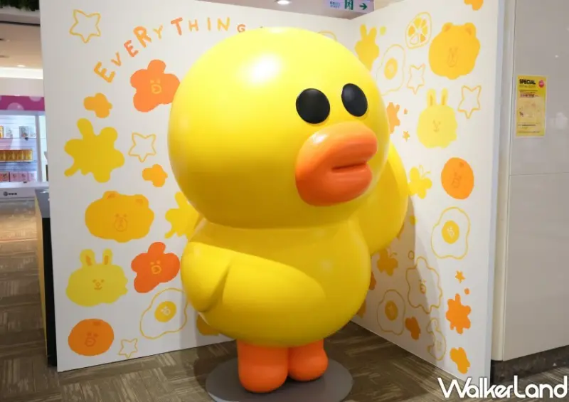 LINE FRIENDS快閃店 1.5公尺莎莉公仔 / WalkerLand窩客島整理提供 未經許可不可轉載。