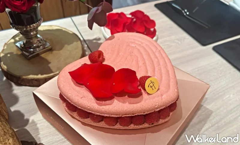 PIERRE HERM ISPAHAN心型馬卡龍蛋糕