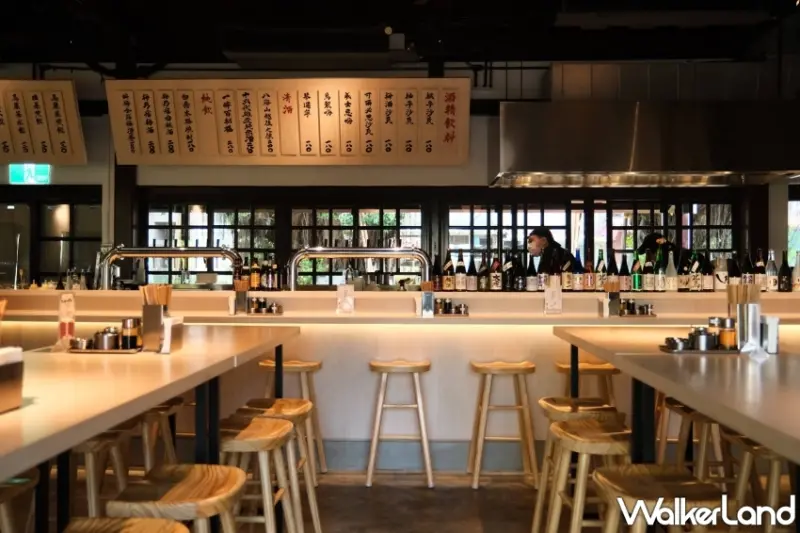 日式酒吧「臺虎居餃屋」在傳統日式老屋裡「吃煎餃、配啤酒」