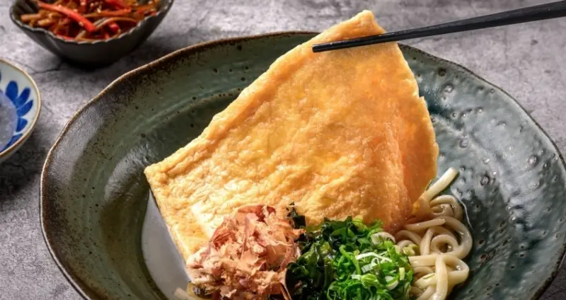 切麥狐狸烏龍麵專賣4/20正式開幕，京都風格烏龍麵切麥狐狸烏龍麵即日起試營運。