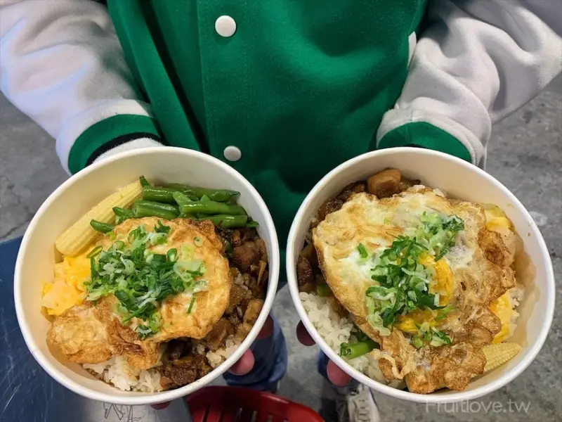 雲林縣斗六市每星期只有一天的好吃牛滷飯