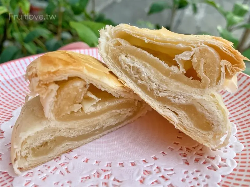 糕餅舖的蒜頭餅，獨特回甘的清香，讓人回味無窮