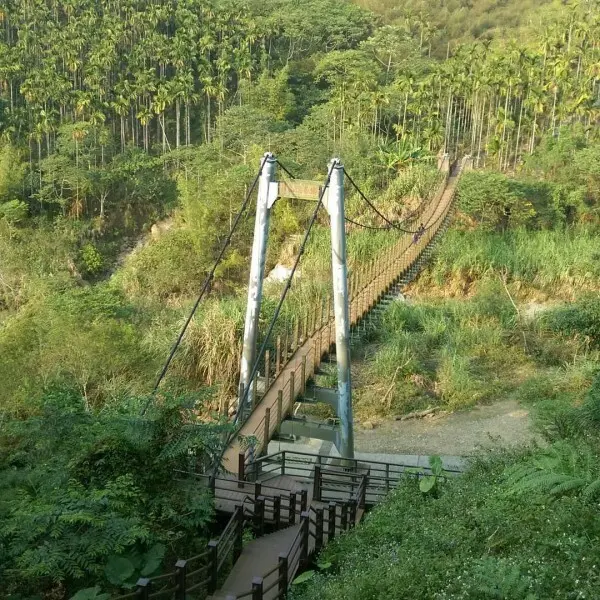 雲林必拍打卡景點推薦：華山小天梯&情人橋 / WalkerLand窩客島整理提供 未經許可不可轉載