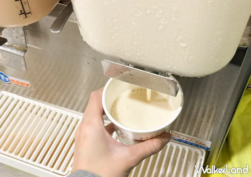 士林夜市便當店「食來運轉」滷肉飯、飲料吃到飽免費/ WalkerLand窩客島整理提供 未經許可不可轉載。