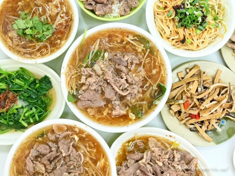 台中市中區阿仁羊肉羹｜台中50年老店，用料超實在的羊肉羹，羊肉給量沒在客氣，每天生意都超好！