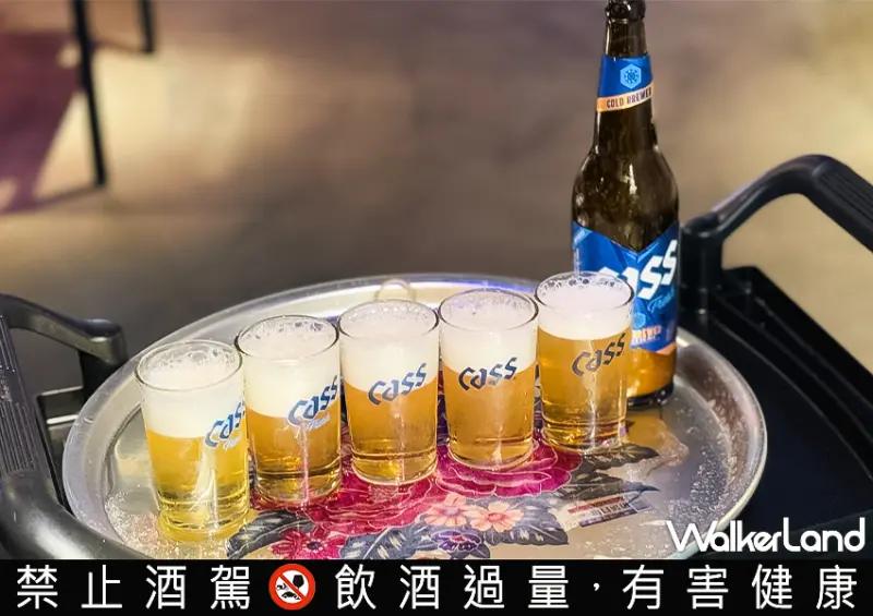 韓國燒啤表演在這！台北韓式料理「本家選手村」韓國烤肉專人代烤、小菜吃到飽/ WalkerLand窩客島整理提供 未經許可不可轉載。