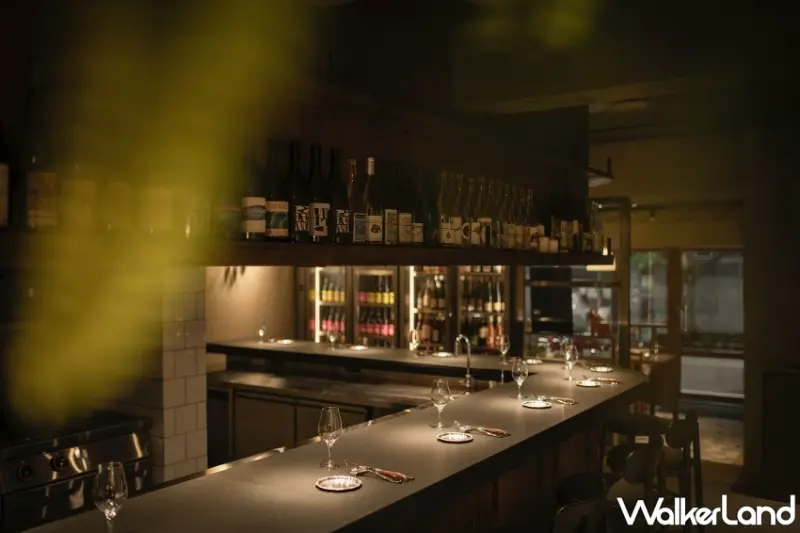 富錦樹鐵球食堂打造日本街邊自然酒館氛圍