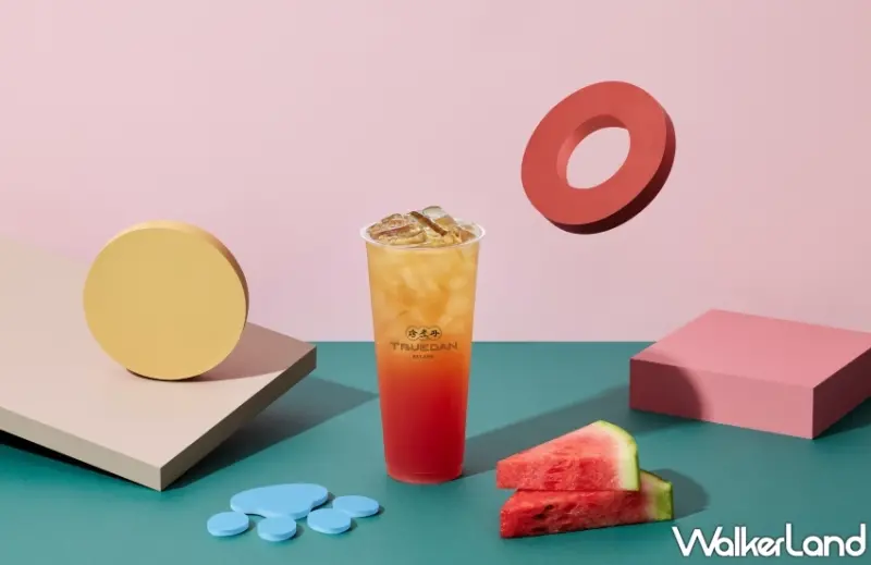 珍煮丹攜手matsui老師推出「西瓜系列飲」，要用Q萌狗狗結合「西瓜」打造喝了會啊嗚啊嗚的手搖飲。