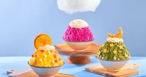 好丘刨冰強勢回歸！四四南村夏天必拍「好丘山系刨冰2.0」可愛升級版，超夢幻雲朵棉花糖、再創日式刨冰無限可能。