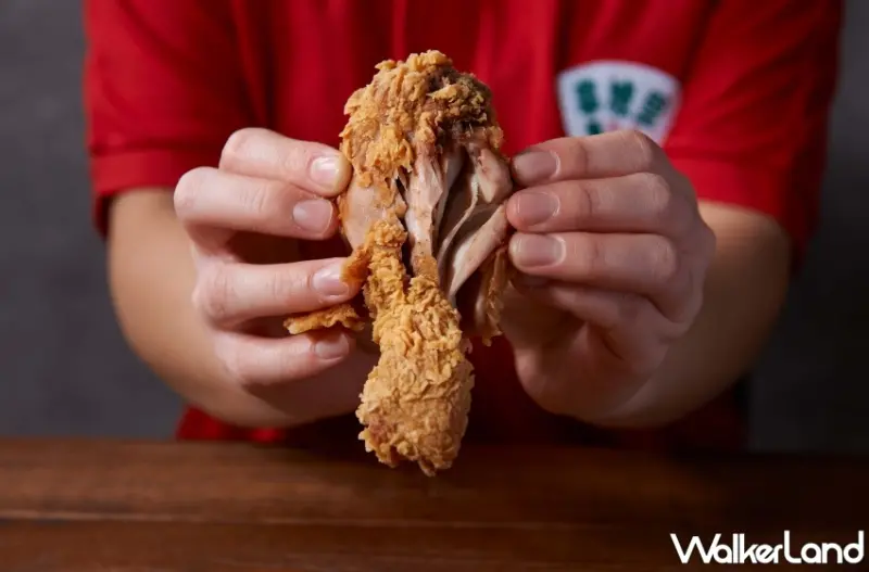 拿坡里披薩.炸雞 買六送三優惠活動