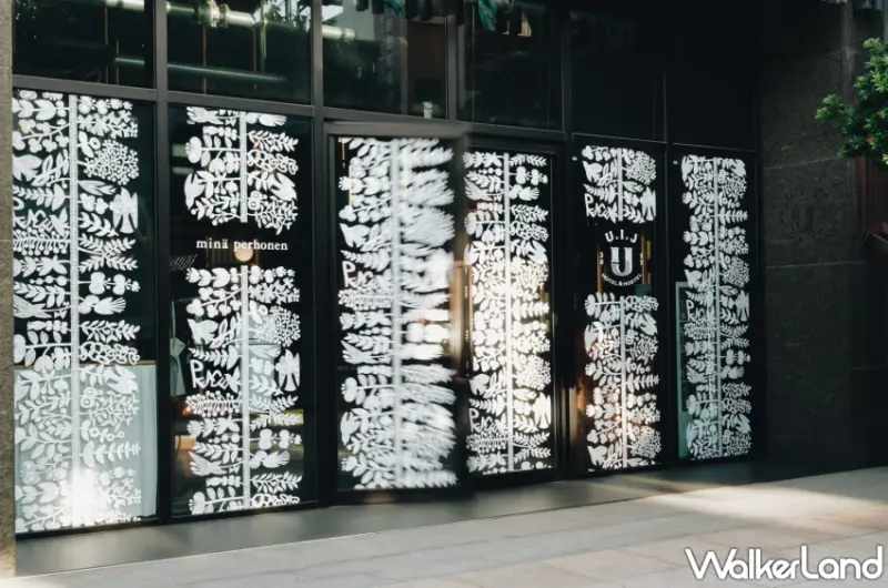 minä perhonen與U.I.J友愛街旅館合作改造背包客房，精彩跨界合作、享沉浸式住宿體驗。