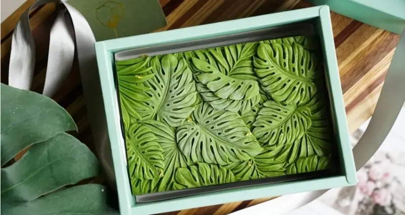 植物控、父親節蛋糕首選！絕美龜背芋造型、小山園抹茶劇院蛋糕「Grace Café 典．咖啡」，如藝術品般的客製蛋糕。