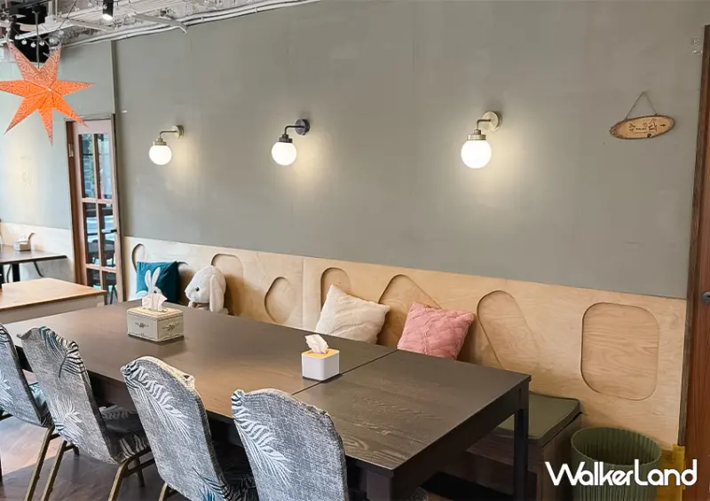 台北兔子餐廳「兔Dreams」低消100就能摸兔兔/ WalkerLand窩客島整理提供 未經許可不可轉載。