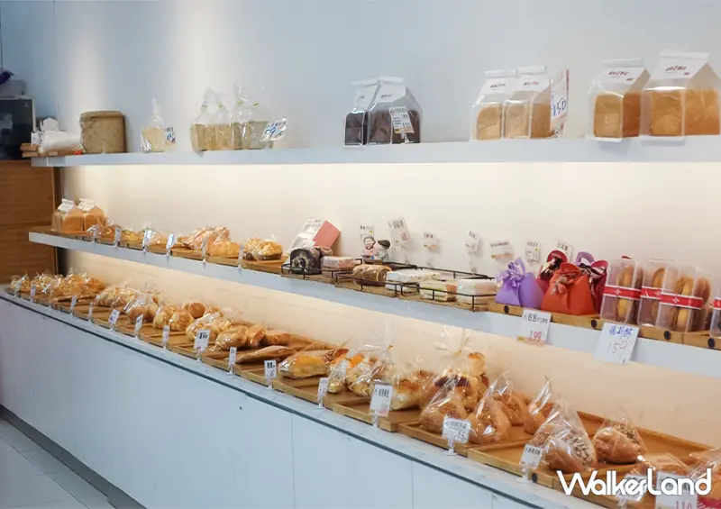 可以吃的金紙蛋糕！基隆50年老店「建興餅店」中元節限定款在這/ WalkerLand窩客島整理提供 未經許可不可轉載。