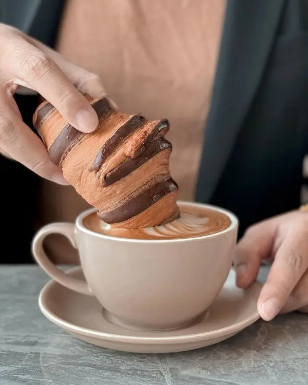 網美系台中甜點推薦：H.YEN 可頌專賣店/ WalkerLand窩客島整理提供 未經許可不可轉載