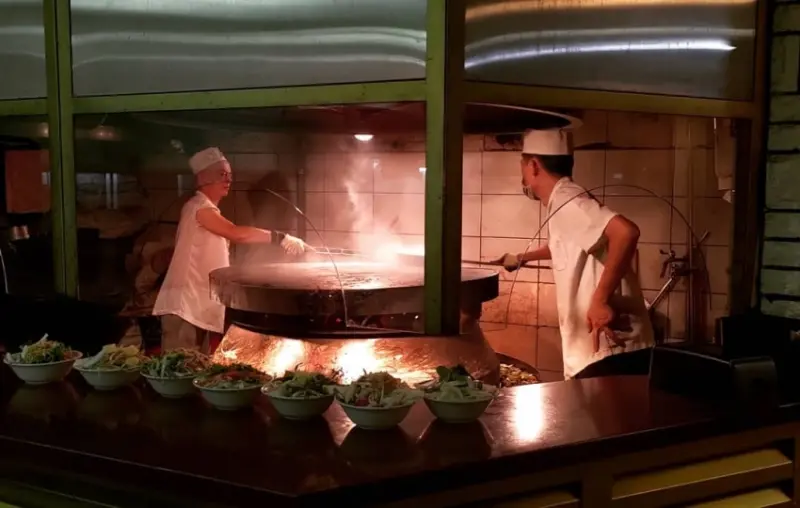 南京商圈曾經最強「唐宮蒙古烤肉餐廳」網路盛傳將重新開幕