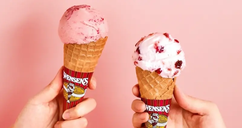双聖買一送一！双聖40週年主打冰淇淋買一送一、氣溫超過40度再免費吃，再加碼平日兒童餐半價。