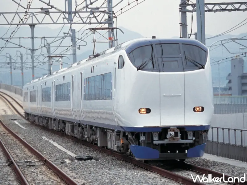 JR西日本推出限量紀念品與Hello Kitty ICOCA，超值優惠套票旅遊與購物一次滿足。