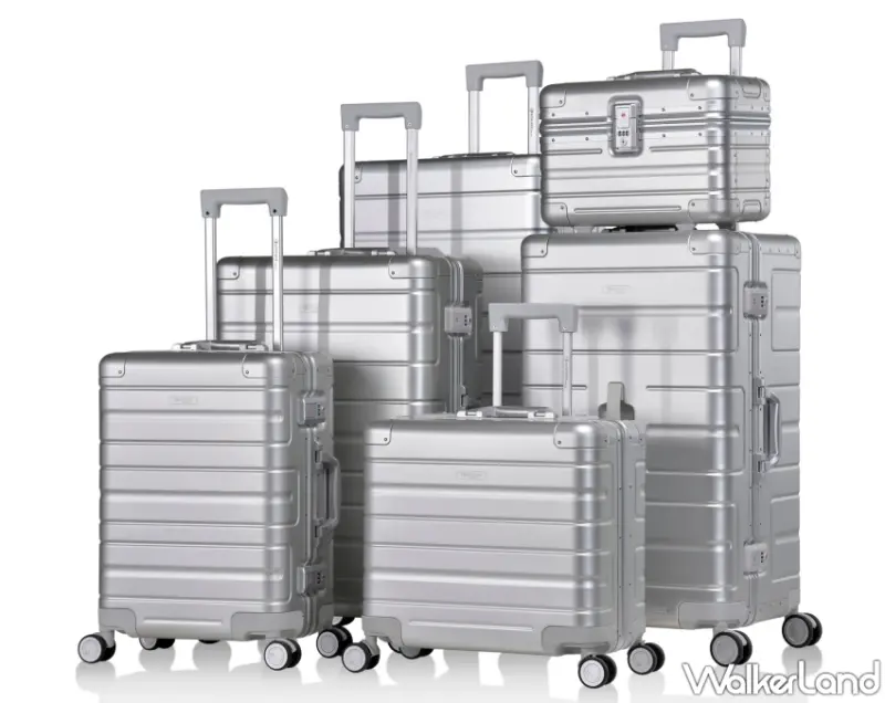 臺灣之光萬國通路全新鋁鎂合金系列震撼上市，霹靂吉利聯名款萌翻登場，買一咖旅行箱送精美配件、完美搭配你的奢華旅程。
